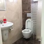 Hotel Vira