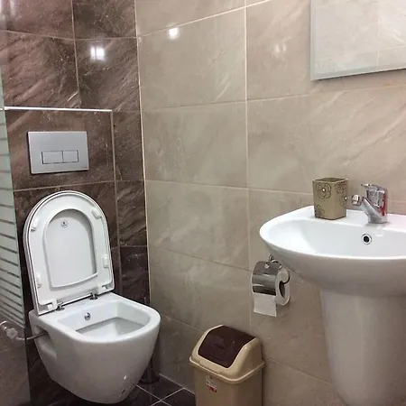 Hotel Vira