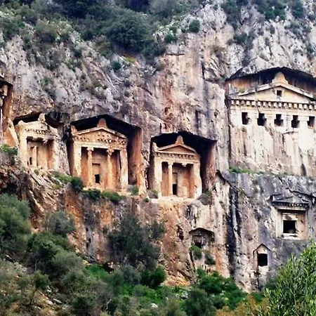 Otel Vıra
