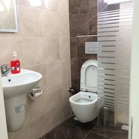 Vıra Otel *