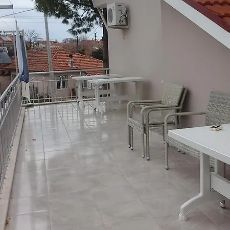 Vıra Otel *