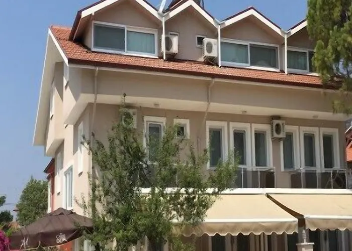 فندق Vira داليان
